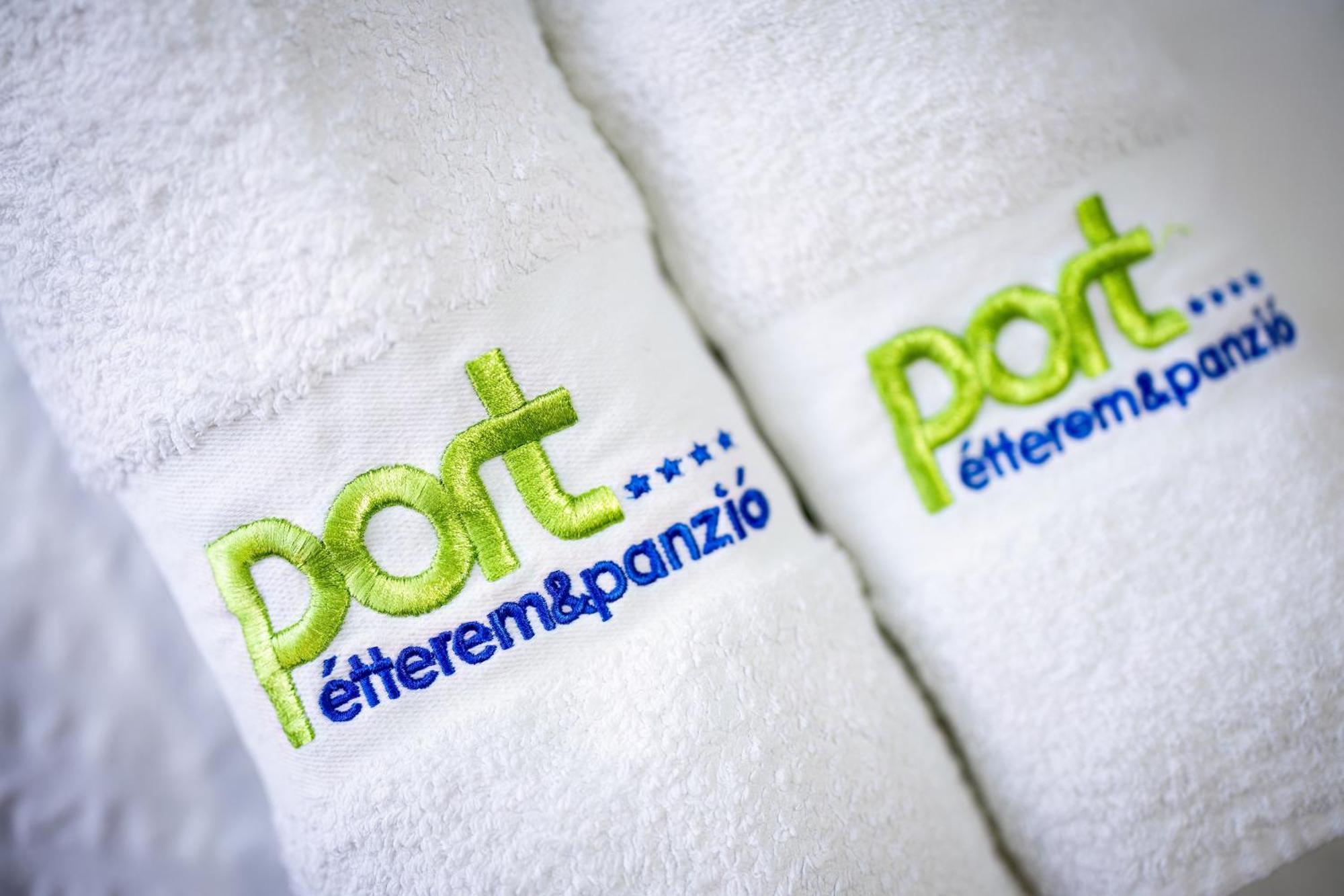 Port Etterem&Panzio Bed and Breakfast Balatonmáriafürdő Buitenkant foto
